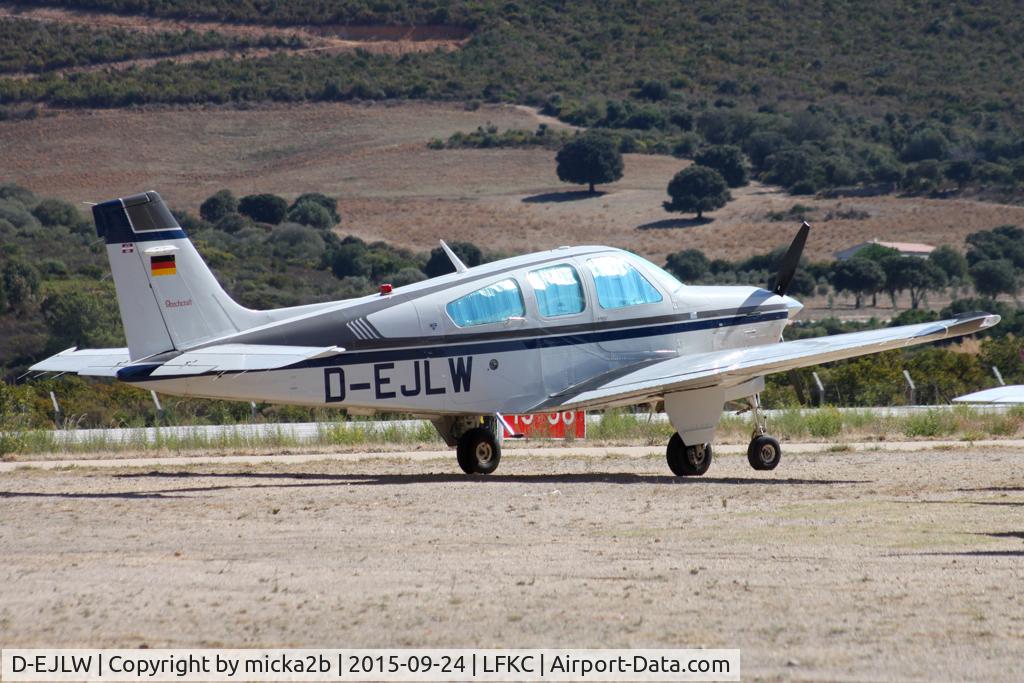 D-EJLW, 1990 Beech F33A Bonanza Bonanza C/N CE-1497, Parked
