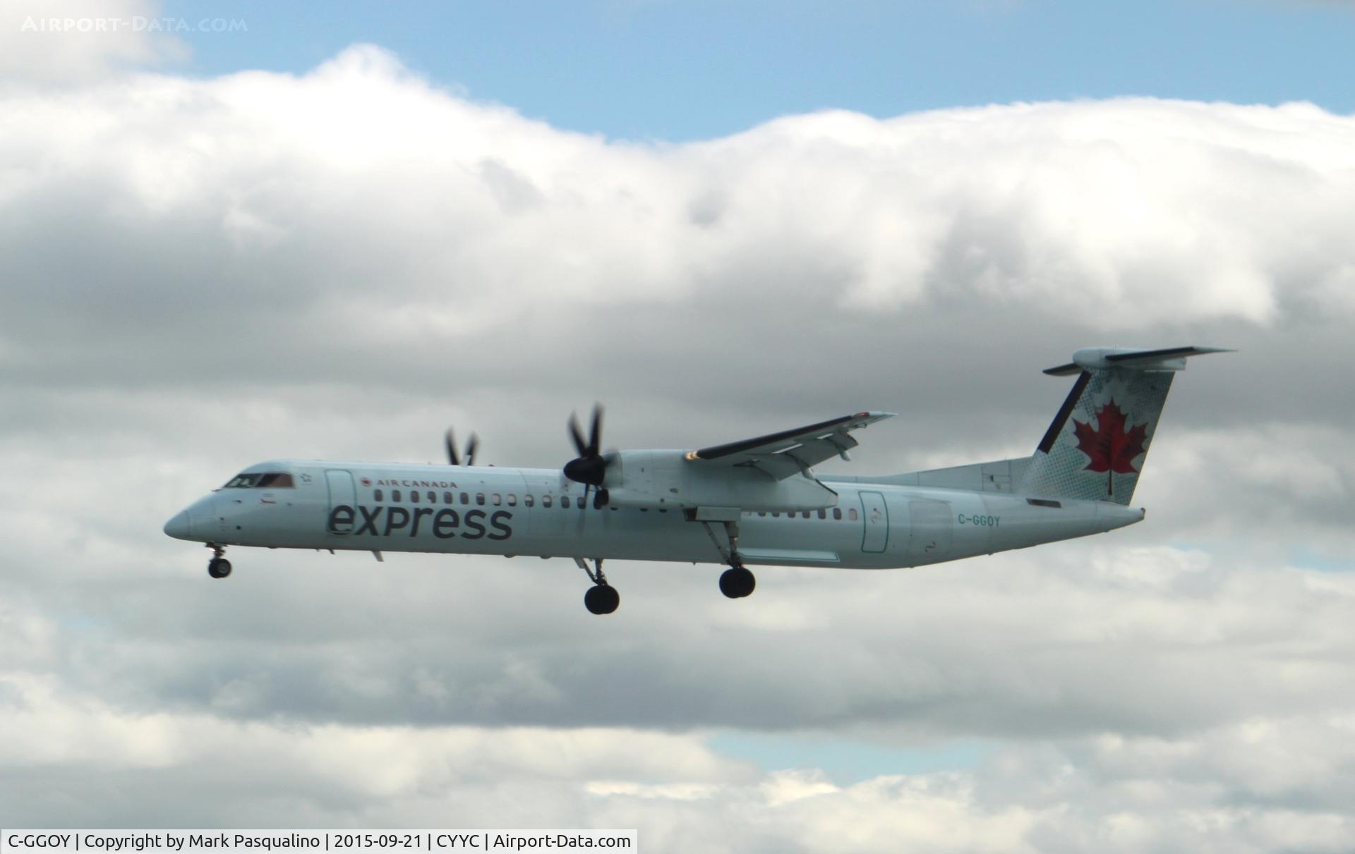 C-GGOY, 2011 De Havilland Canada DHC-8-402Q Dash 8 C/N 4365, DHC-8-402Q