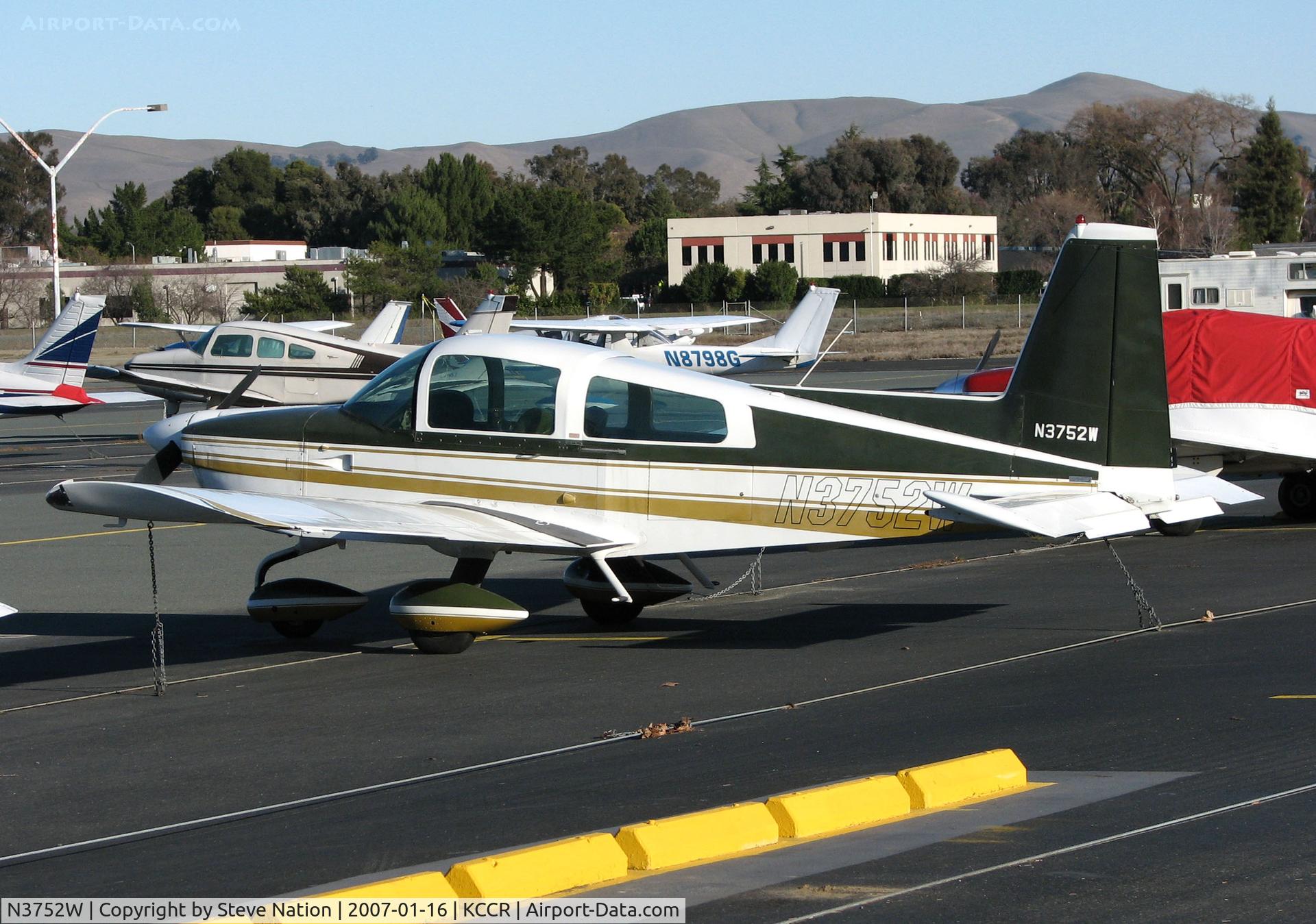 N3752W, Gulfstream American Corp AA-5B C/N AA5B-1188, Gulfstream American AA-5B @ Buchanan Field, Concord, CA (now based in Chico, CA)