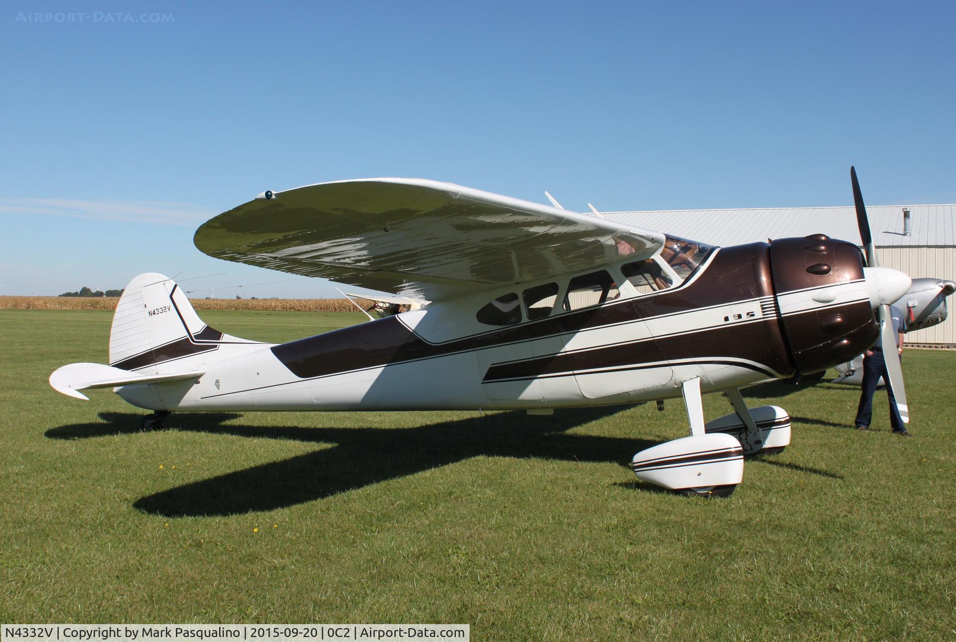 N4332V, 1948 Cessna 195 C/N 7238, Cessna 195