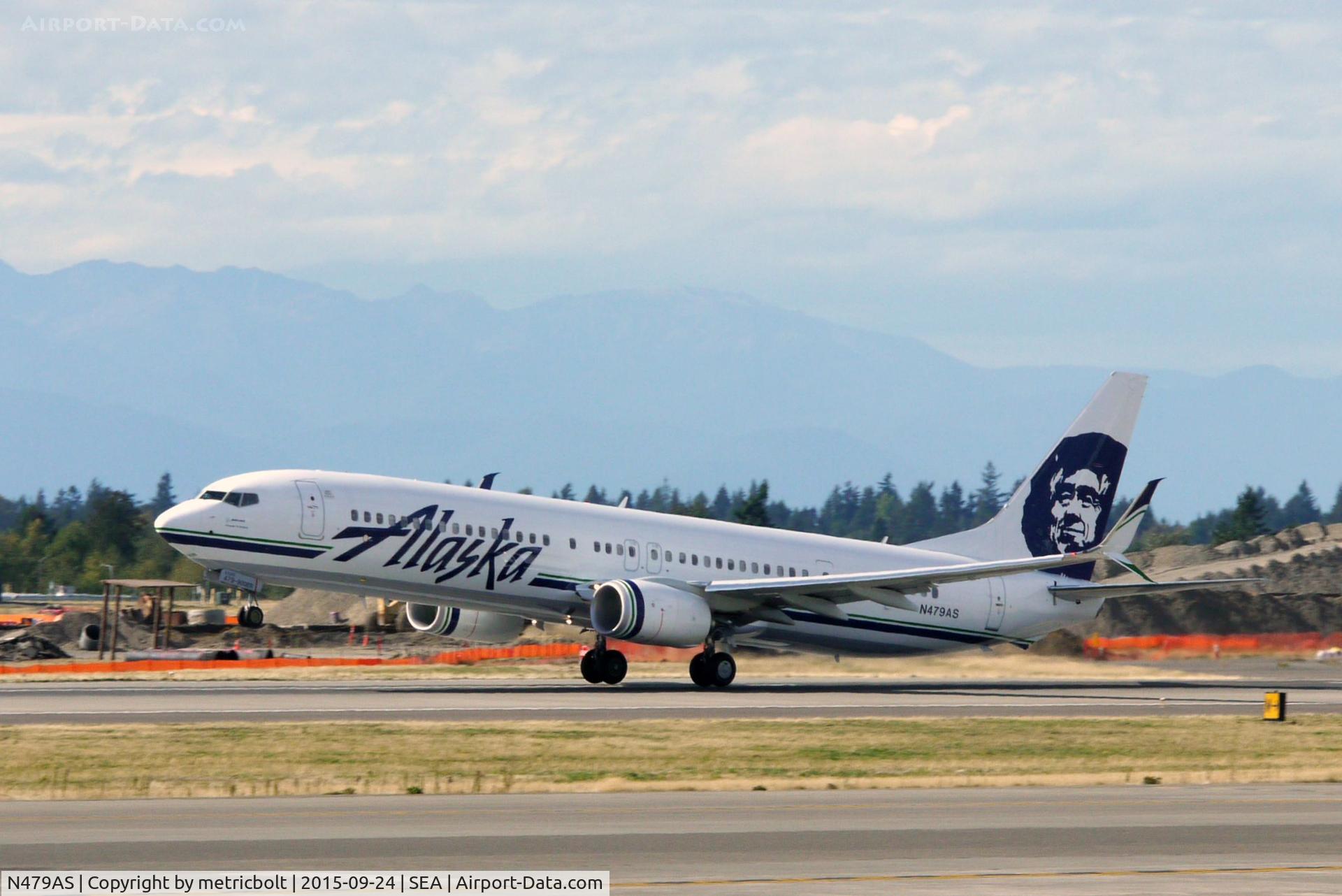 N479AS, 2015 Boeing 737-900/ER C/N 60576, Take off from SeaTac