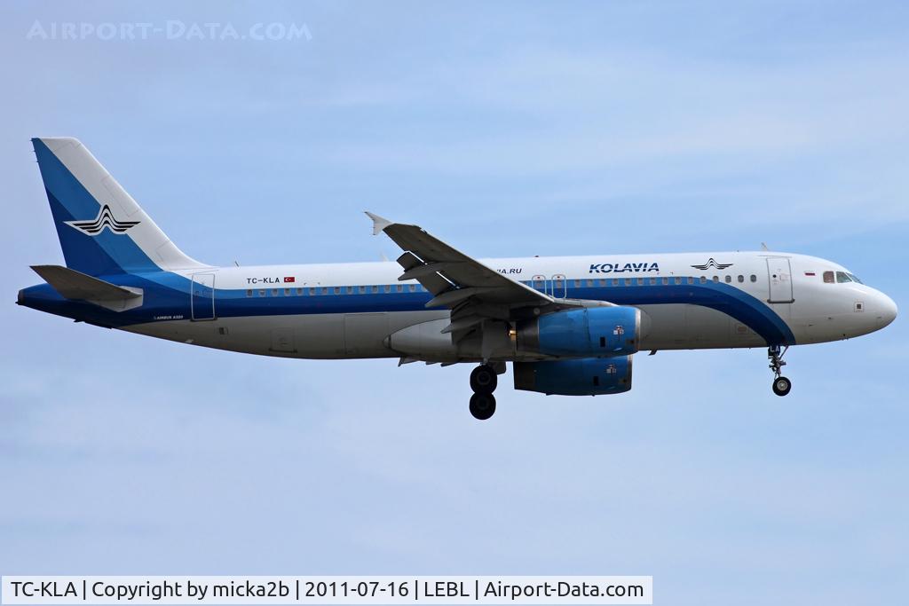 TC-KLA, 2003 Airbus A320-232 C/N 2029, Landing