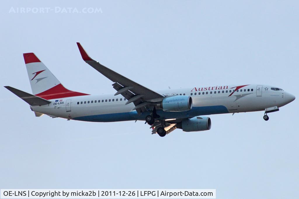 OE-LNS, 2005 Boeing 737-8Z9 C/N 34262, Landing