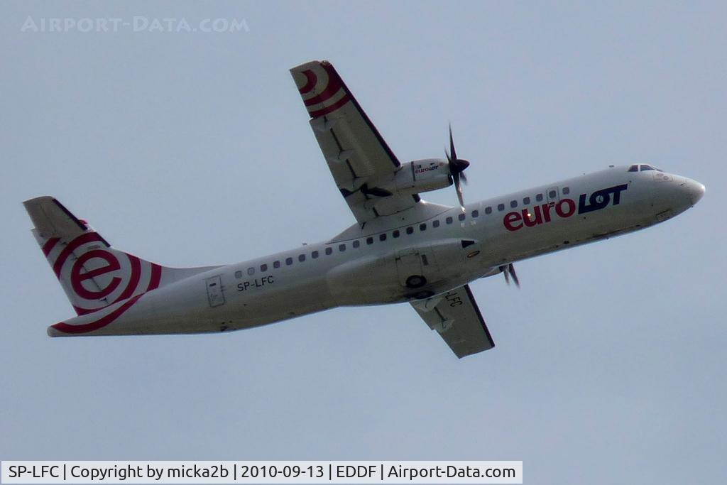 SP-LFC, 1992 ATR 72-202 C/N 272, Take off