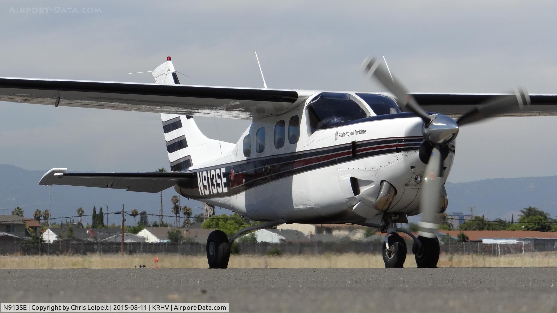 N913SE, 1978 Cessna P210N Pressurised Centurion C/N P21000038, Texas-based 1978 Cessna P210 (turbine-model) started up and preparing for departure at Reid Hillview Airport, San Jose, CA.