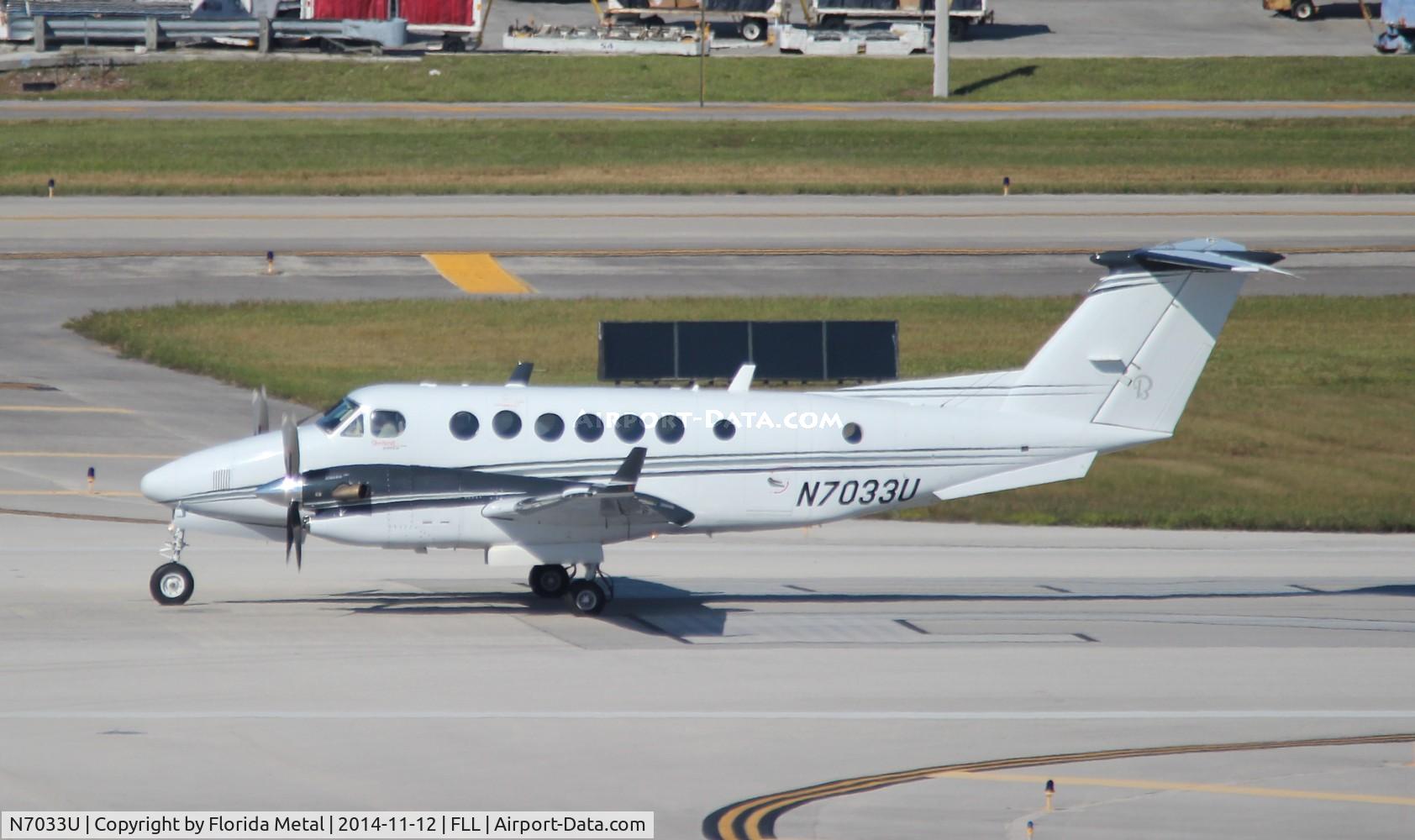N7033U, Beechcraft 350C Super King Air (B300C) C/N FM-13, Beech 350