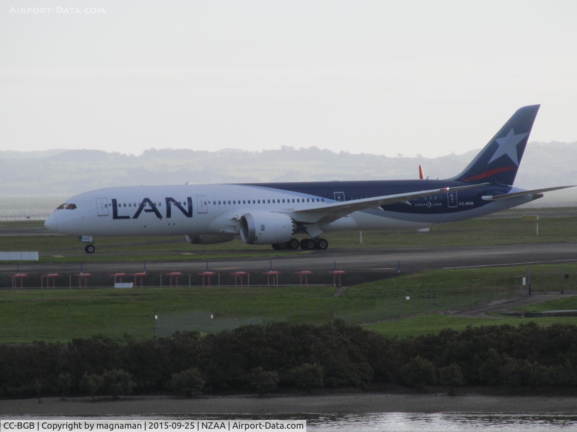 CC-BGB, 2014 Boeing 787-916 Dreamliner Dreamliner C/N 35318, holding for departure ay AKL