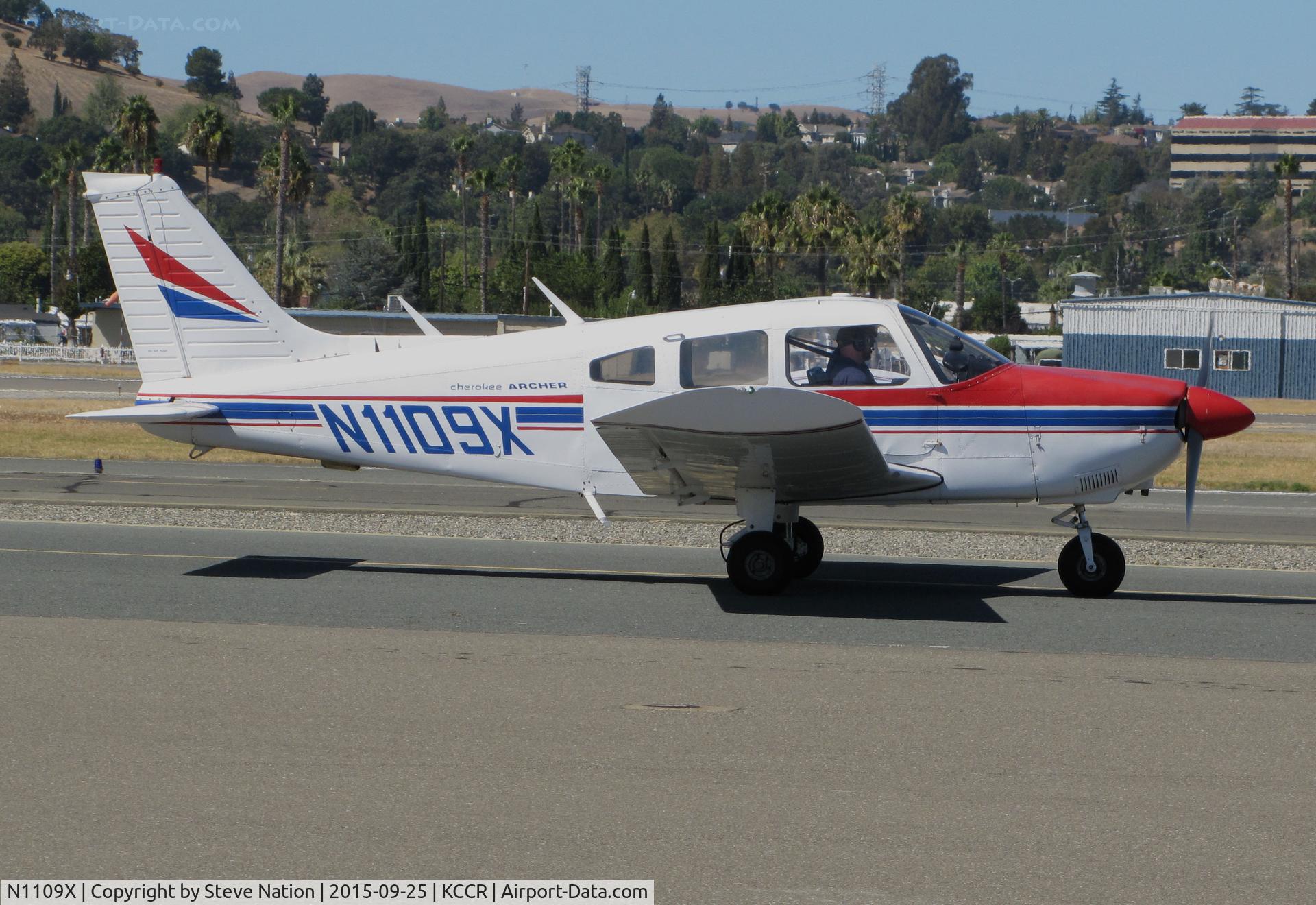 N1109X, 1975 Piper PA-28-180 Cherokee C/N 28-7505211, 1975 Piper PA-28-180 Cherokee Archer taxiing @ Buchanan Field, Concord, CA