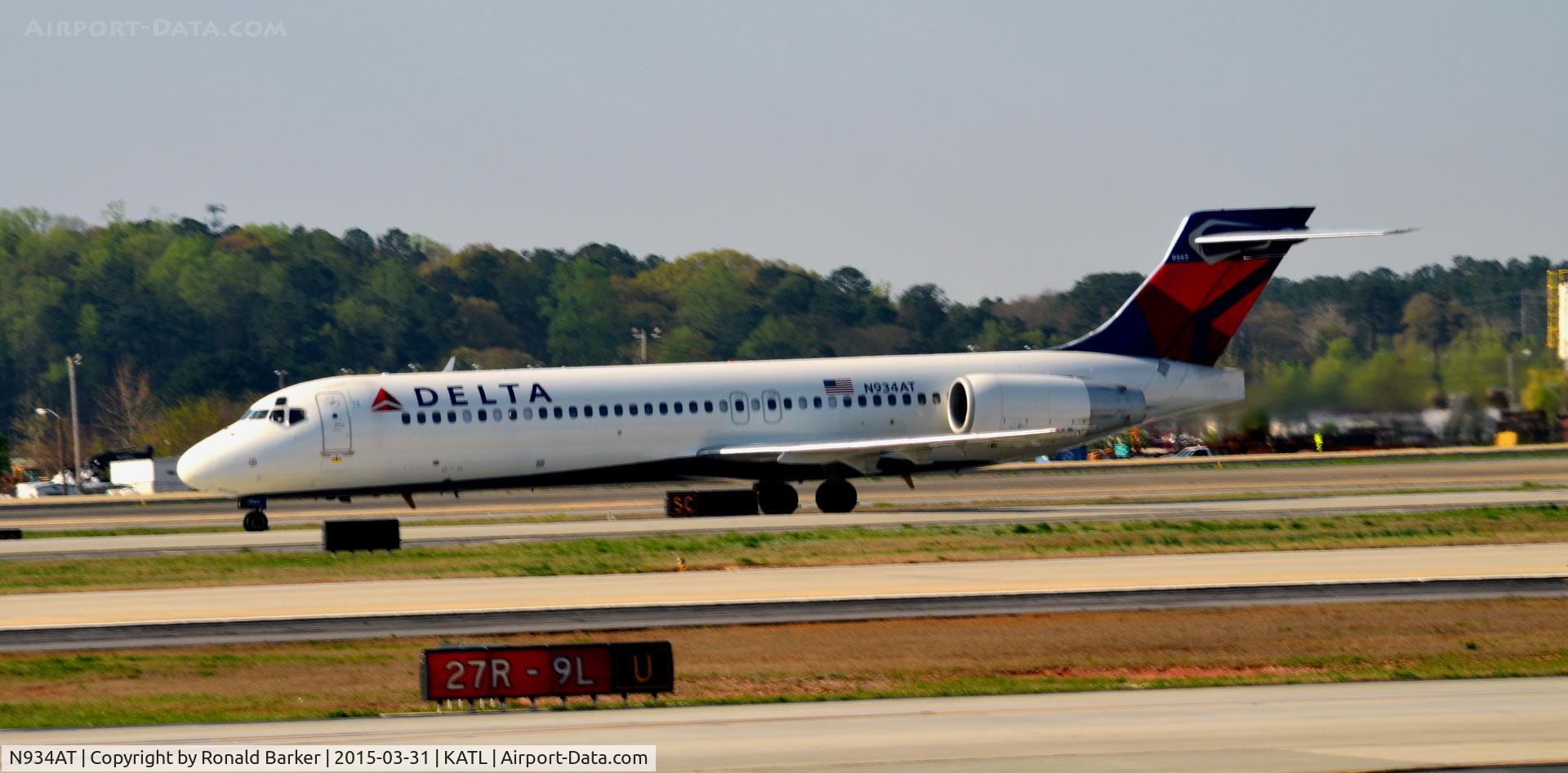 N934AT, 2000 Boeing 717-200 C/N 55070, Taxi Atlanta