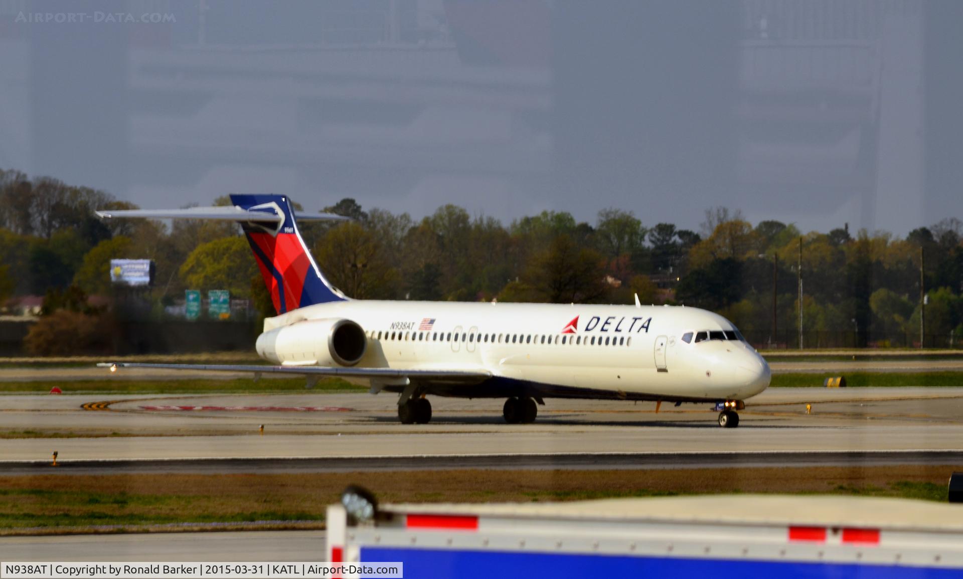 N938AT, 2006 Boeing 717-200 C/N 55098, Taxi Atlanta
