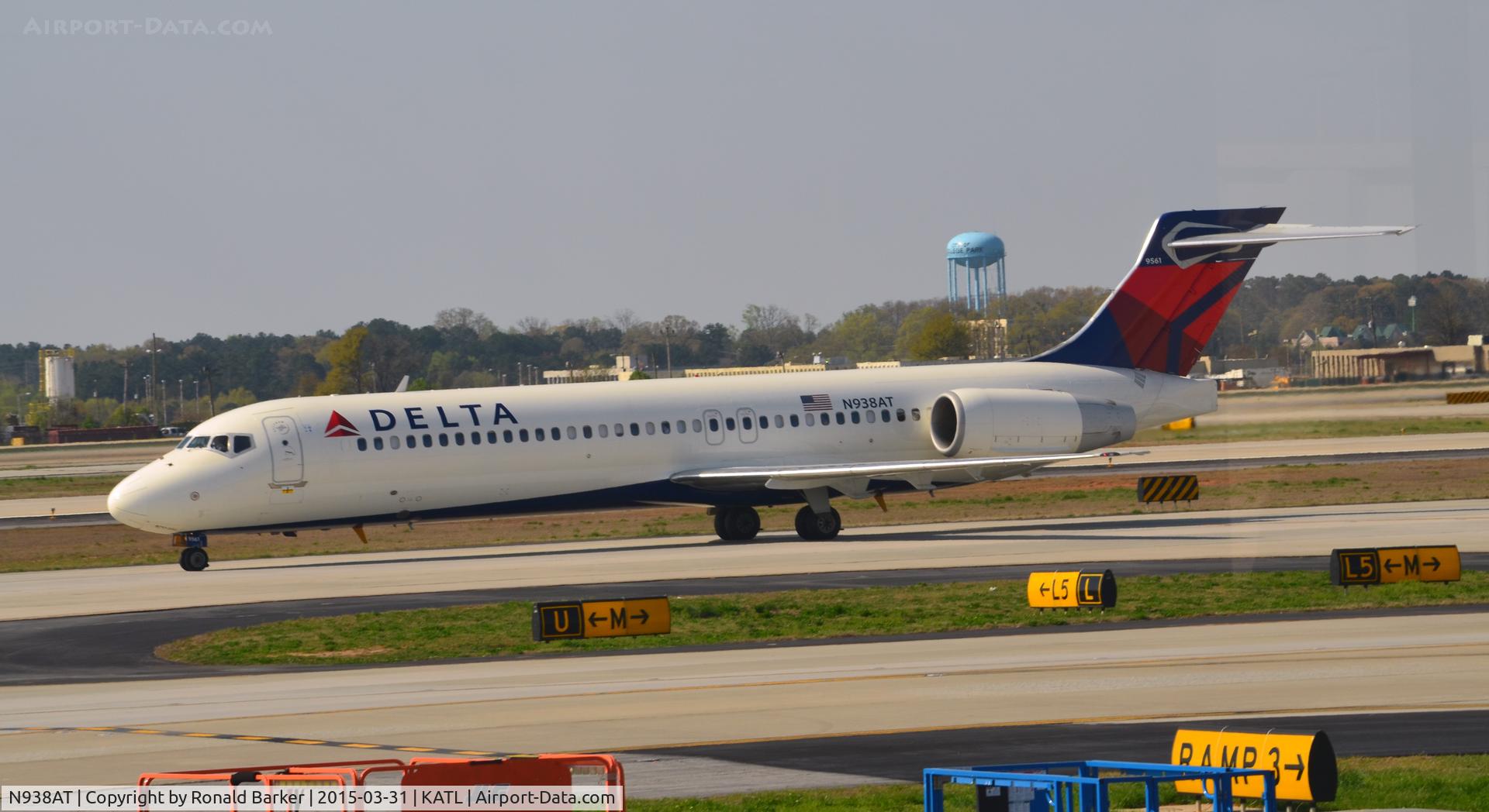 N938AT, 2006 Boeing 717-200 C/N 55098, Taxi Atlanta