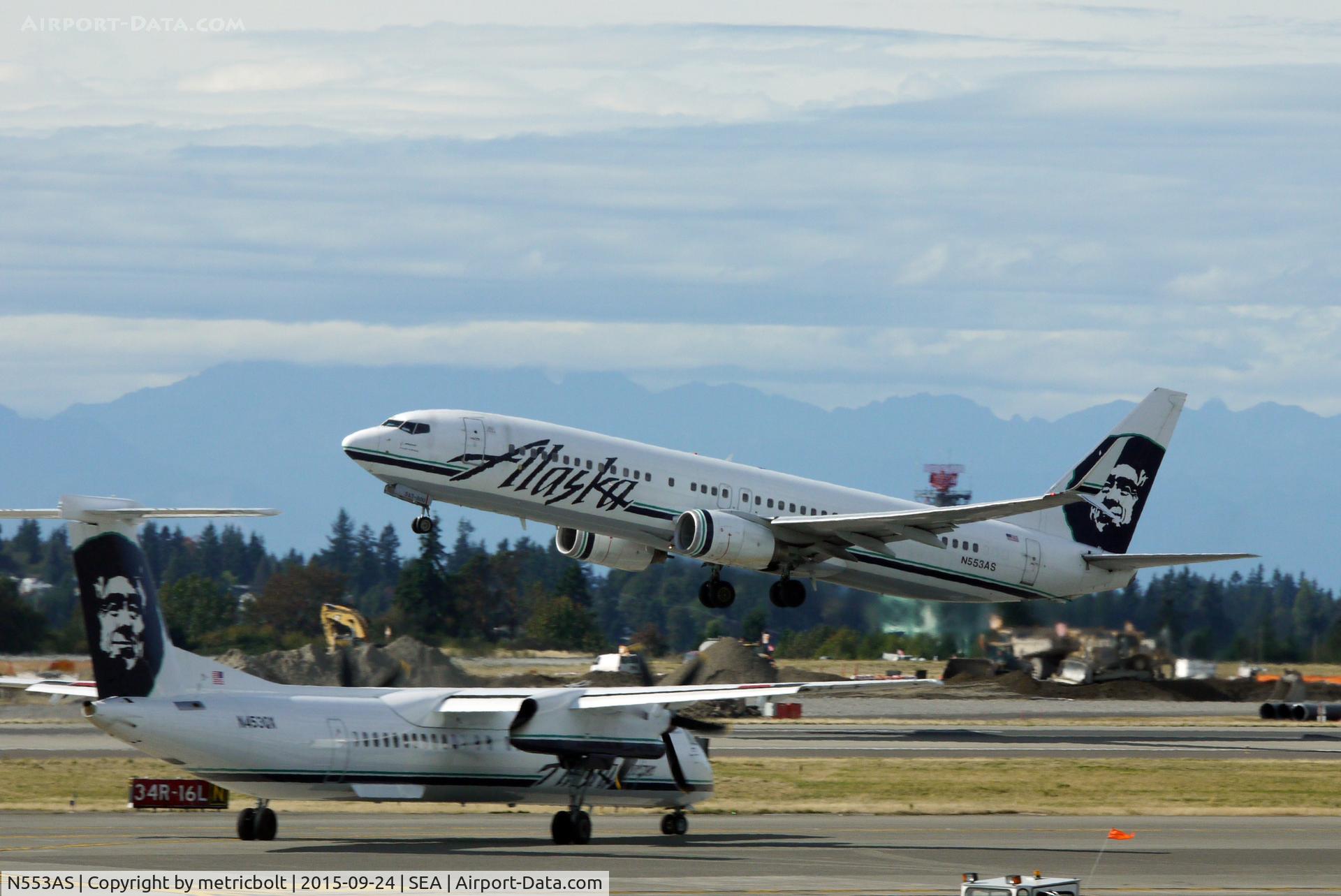 N553AS, 2006 Boeing 737-890 C/N 34594, Take off from SeaTac