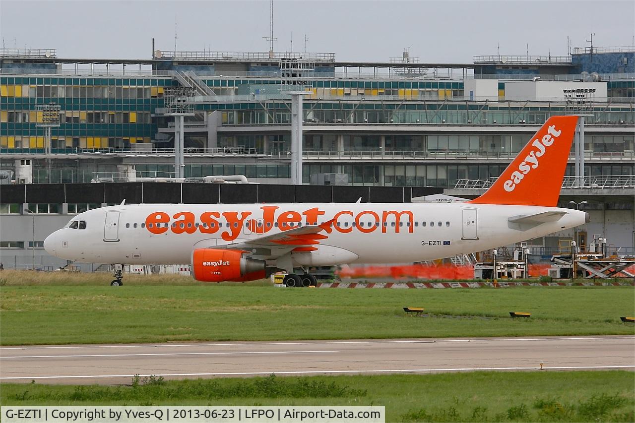 G-EZTI, 2009 Airbus A320-214 C/N 3975, Airbus A320-214, Taxiing to boarding area, Paris-Orly Airport (LFPO-ORY)