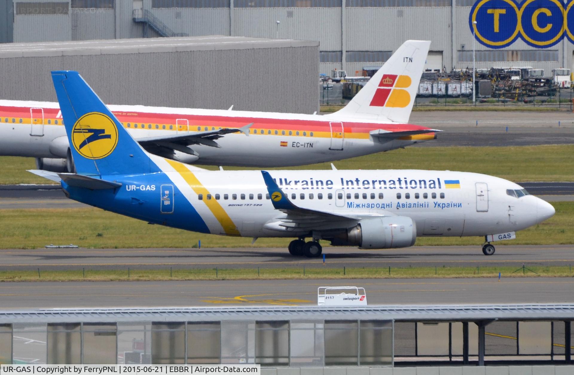 UR-GAS, 1993 Boeing 737-528 C/N 25236, Ukraine B735 in BRU