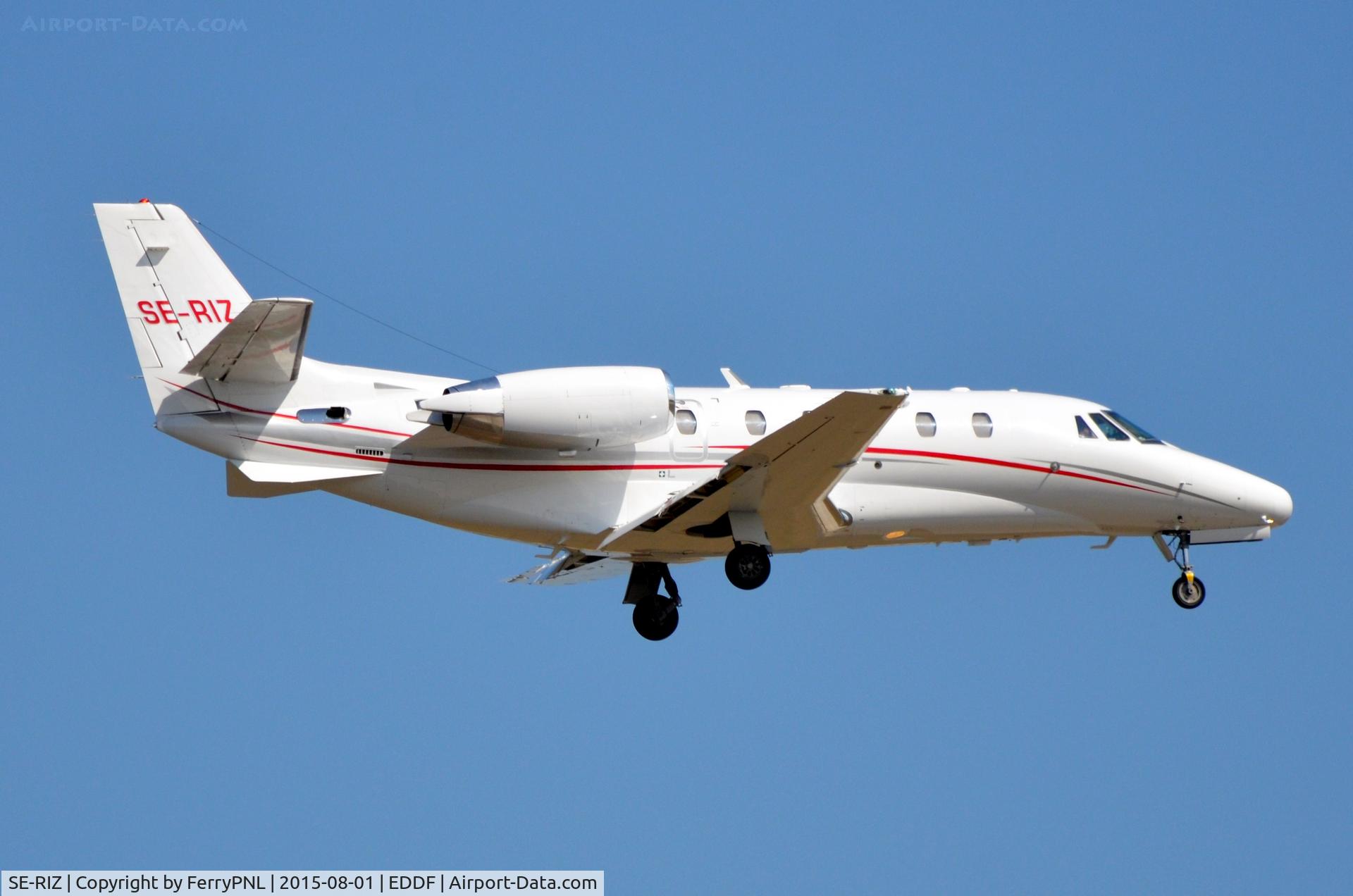 SE-RIZ, 2004 Cessna 560XLS Citation Excel C/N 560-5529, Citation XL landing