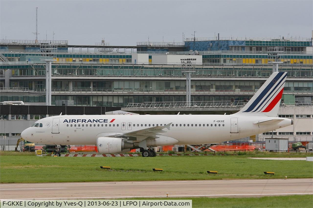 F-GKXE, 2002 Airbus A320-214 C/N 1879, Airbus A320-214, Taxiing to boarding area, Brest-Guipavas Regional Airport (LFRB-BES)