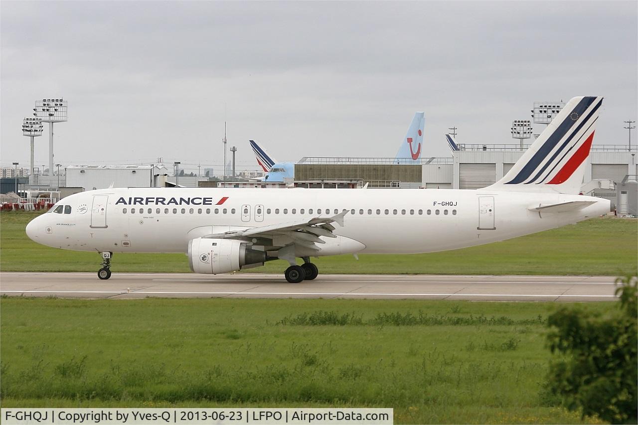 F-GHQJ, 1991 Airbus A320-211 C/N 0214, Airbus A320-211, Taxiing to boarding area, Paris-Orly Airport (LFPO-ORY)