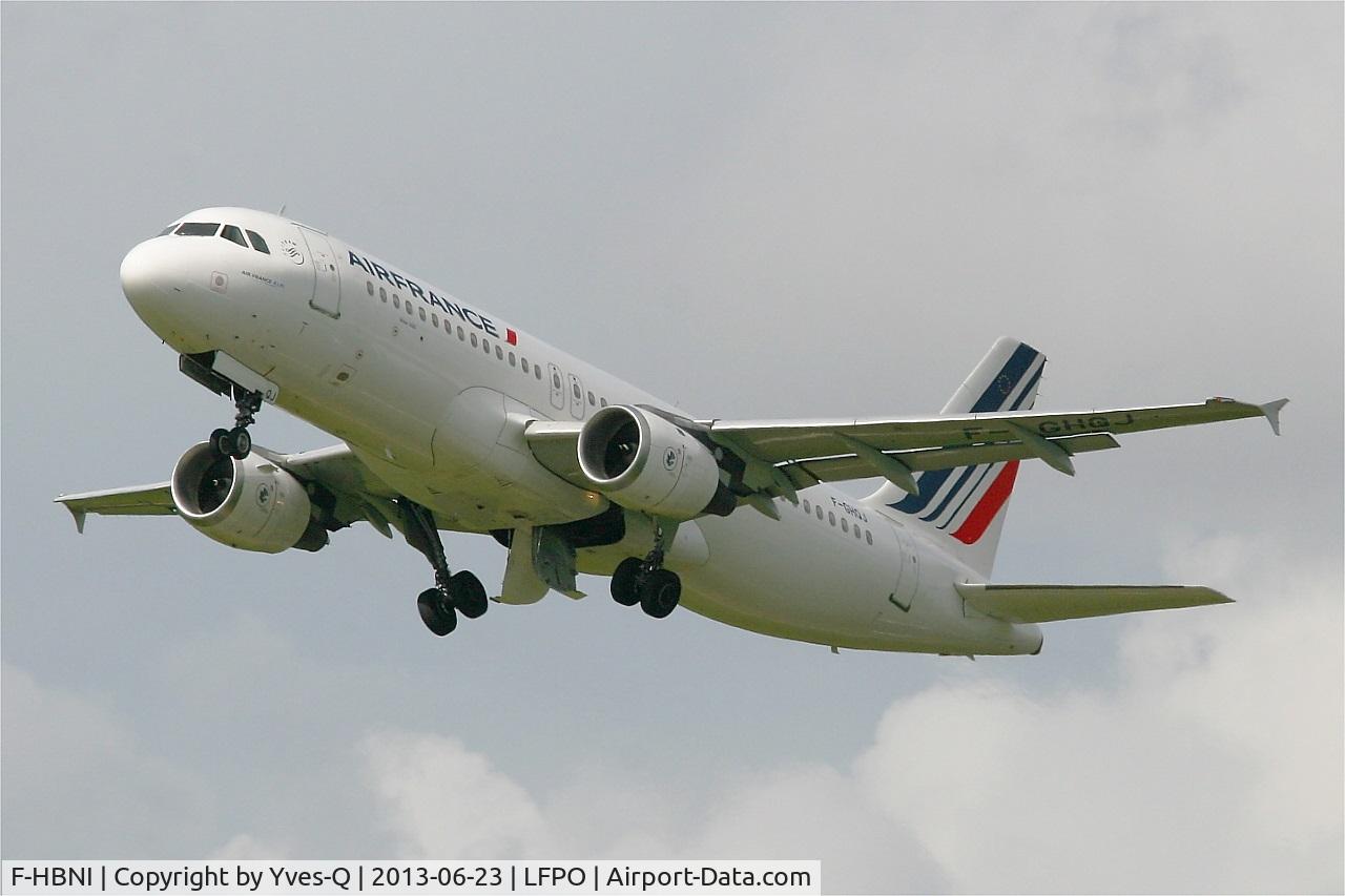 F-HBNI, 2011 Airbus A320-214 C/N 4820, Airbus A320-214, Take off Rwy 24, Paris-Orly Airport (LFPO-ORY)