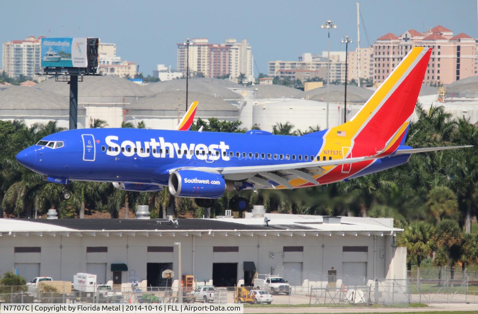 N7707C, 2004 Boeing 737-76N C/N 32667, Southwest