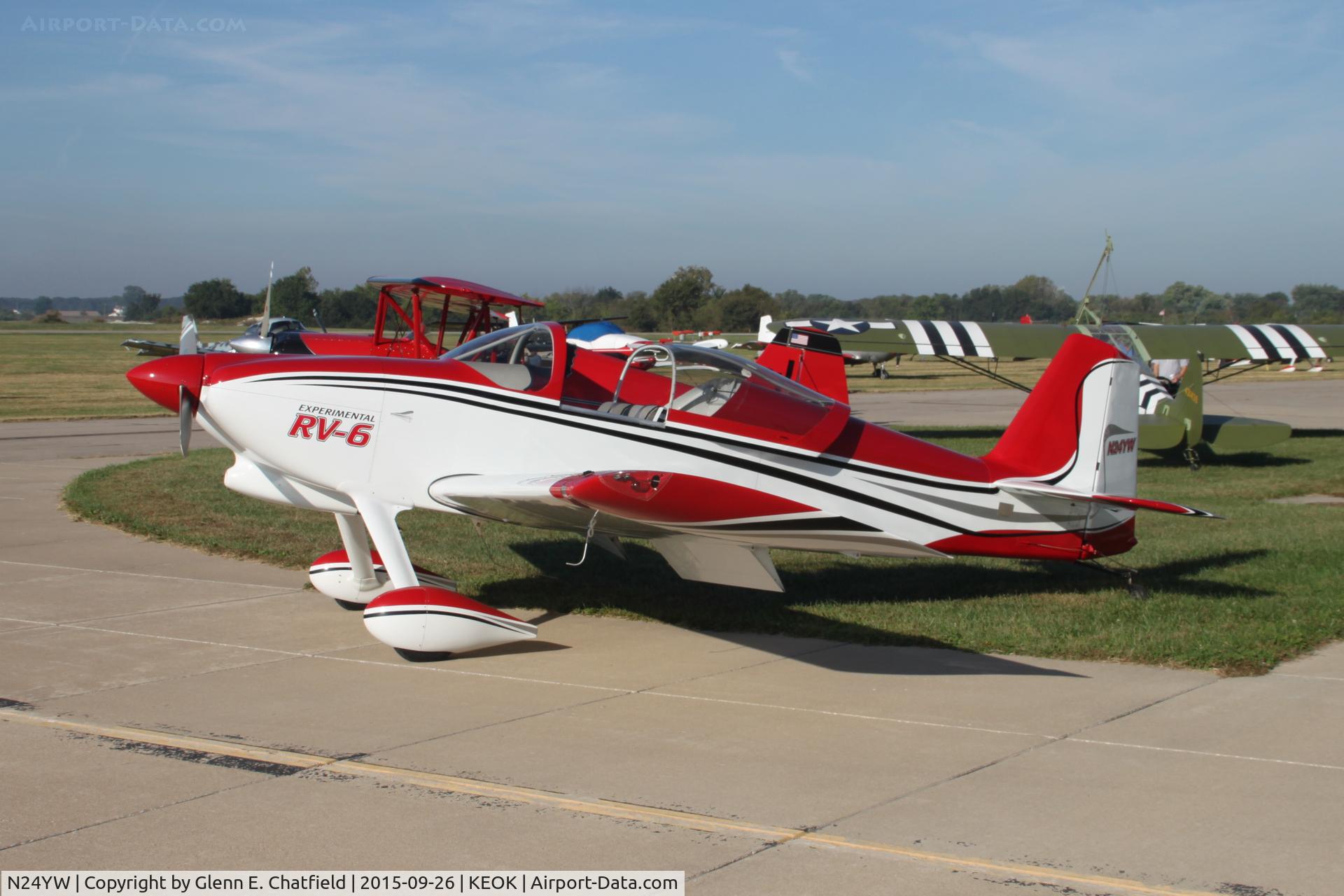 N24YW, 2005 Vans RV-6 C/N 22090, At the L-bird fly in