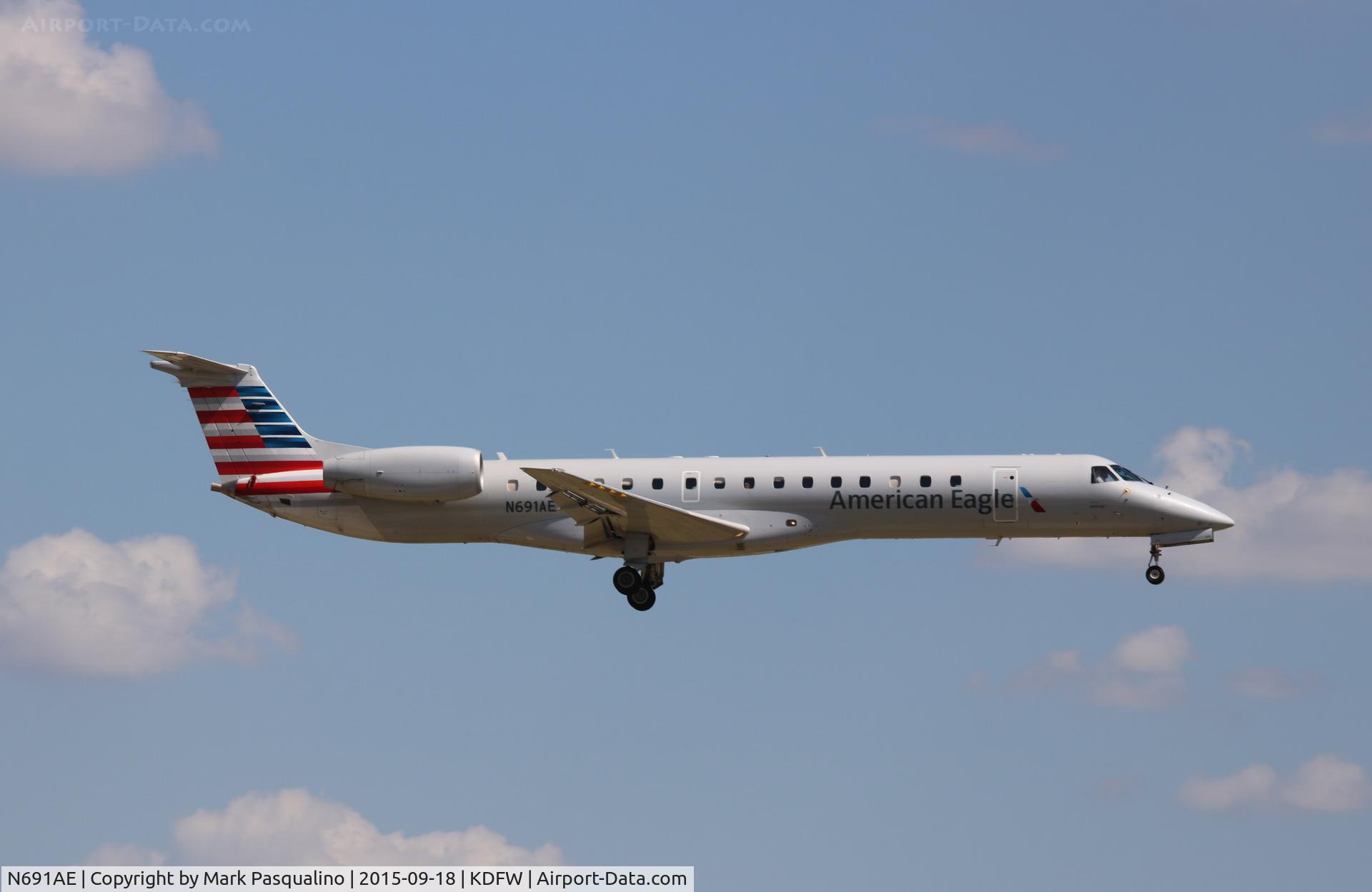 N691AE, 2004 Embraer ERJ-145LR (EMB-145LR) C/N 14500860, EMB-145LR