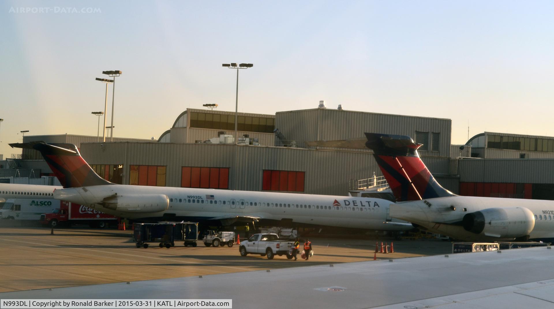 N993DL, 1991 McDonnell Douglas MD-88 C/N 53345, At the gate Atlanta