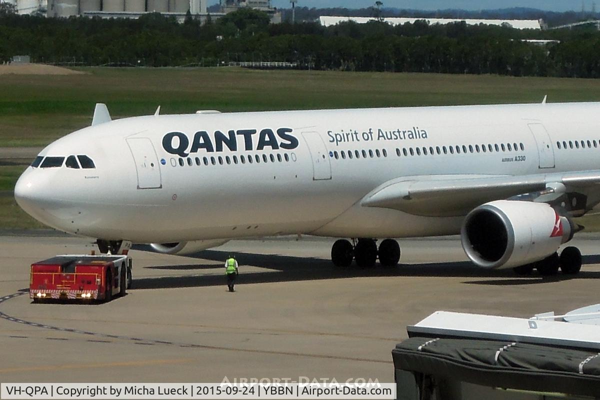 VH-QPA, 2003 Airbus A330-303 C/N 0553, At Brisbane