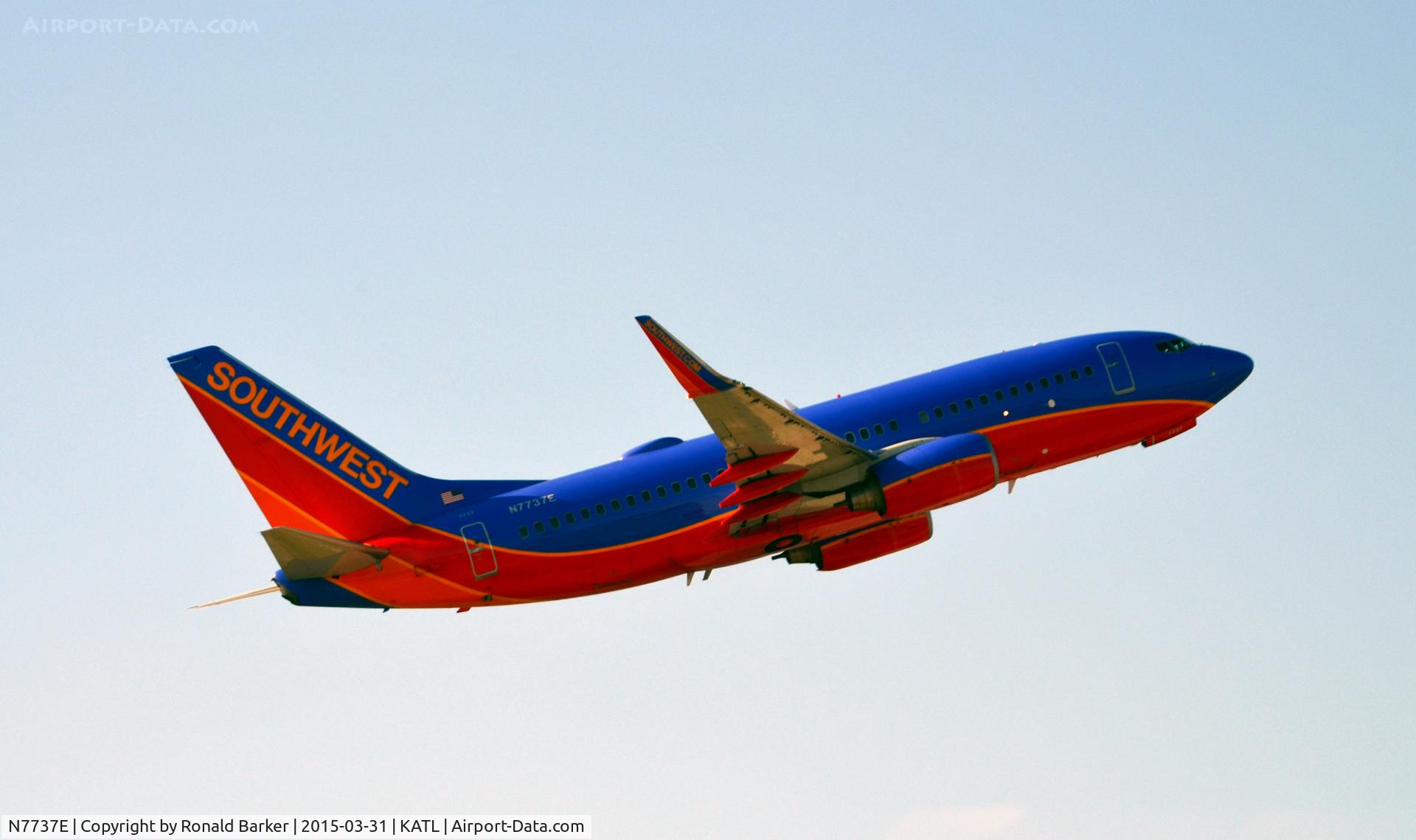 N7737E, 2006 Boeing 737-7BD C/N 33929, Takeoff Atlanta