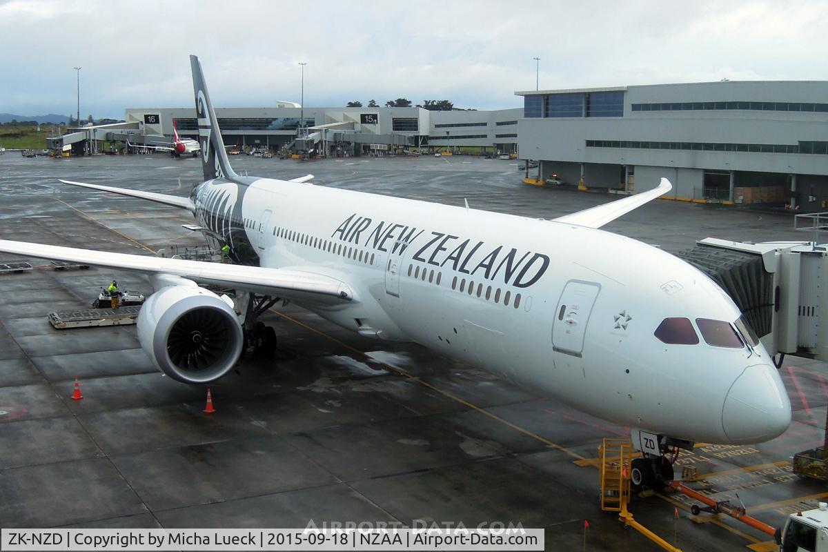 ZK-NZD, 2013 Boeing 787-9 Dreamliner C/N 41989, At Auckland
