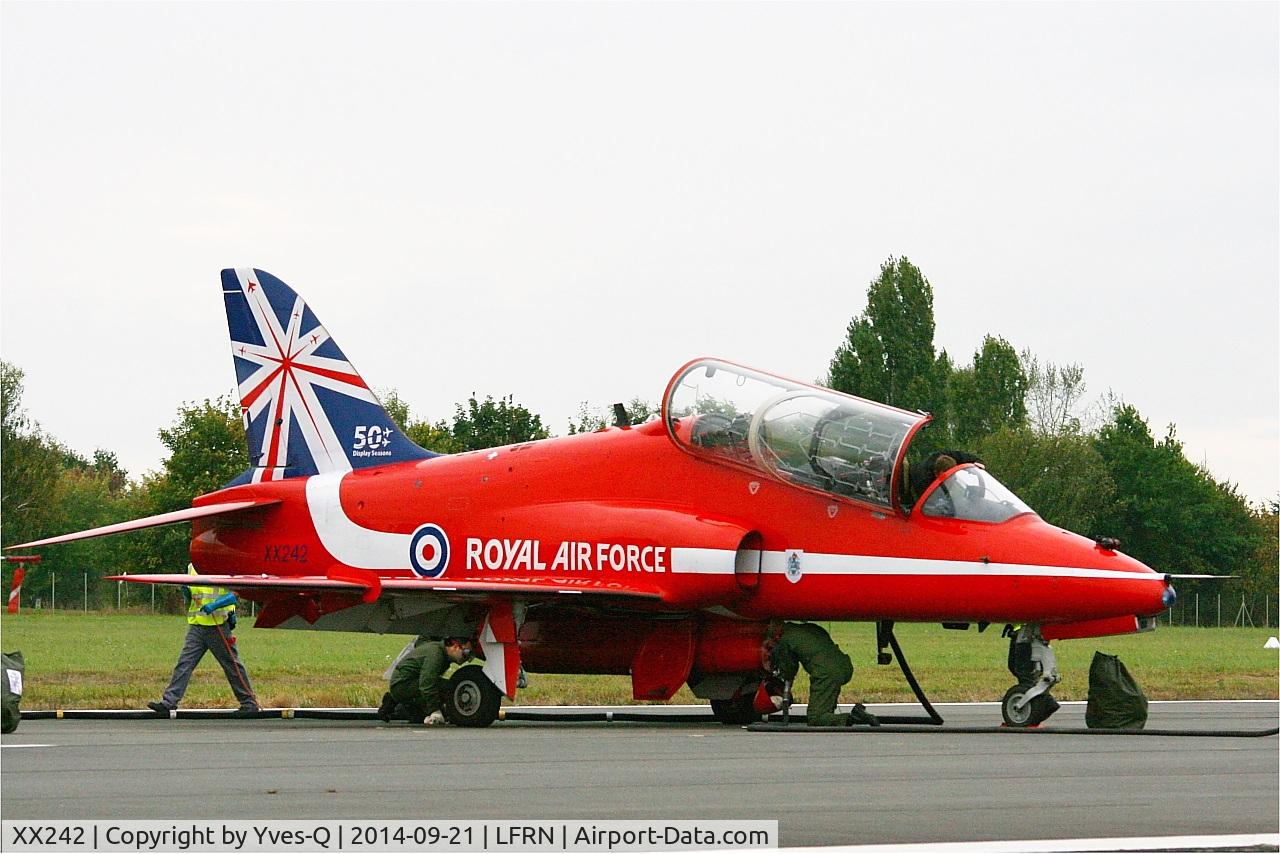 XX242, 1978 Hawker Siddeley Hawk T.1 C/N 078/312078, Royal Air Force Red Arrows Hawker Siddeley Hawk T.1A, Rennes-St Jacques airport (LFRN-RNS) Air show 2014