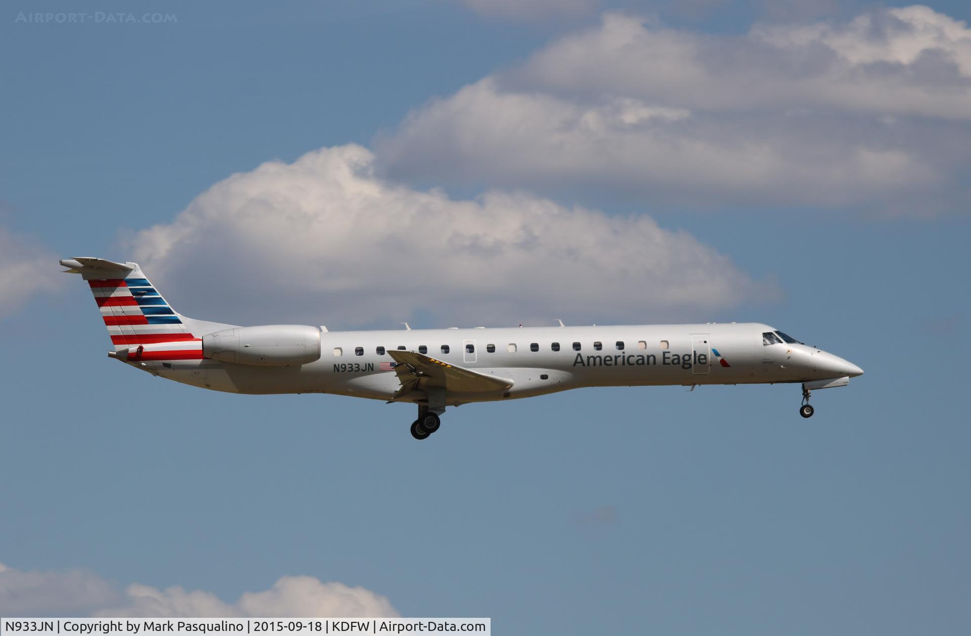 N933JN, 2005 Embraer ERJ-145LR (EMB-145LR) C/N 14500918, EMB-145LR