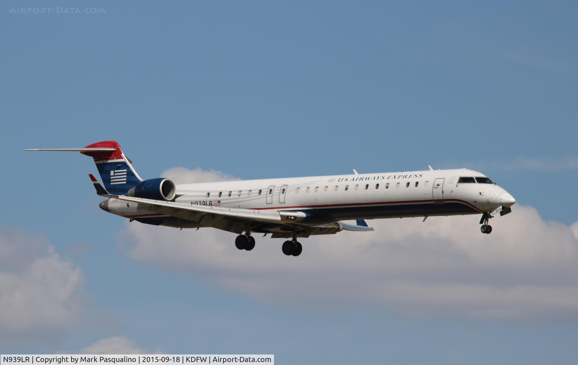 N939LR, 2005 Bombardier CRJ-900ER (CL-600-2D24) C/N 15039, CL600-2D24