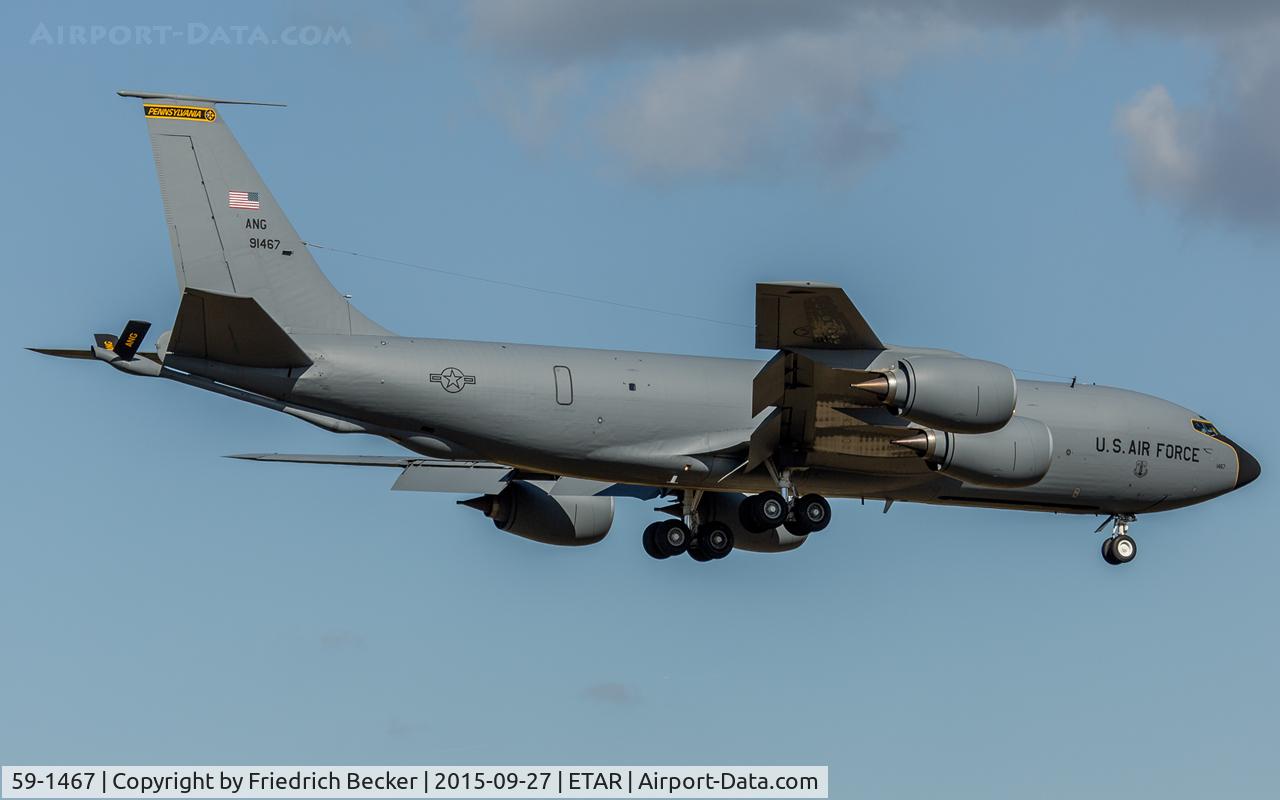 59-1467, 1958 Boeing KC-135T Stratotanker C/N 17955, on final RW08