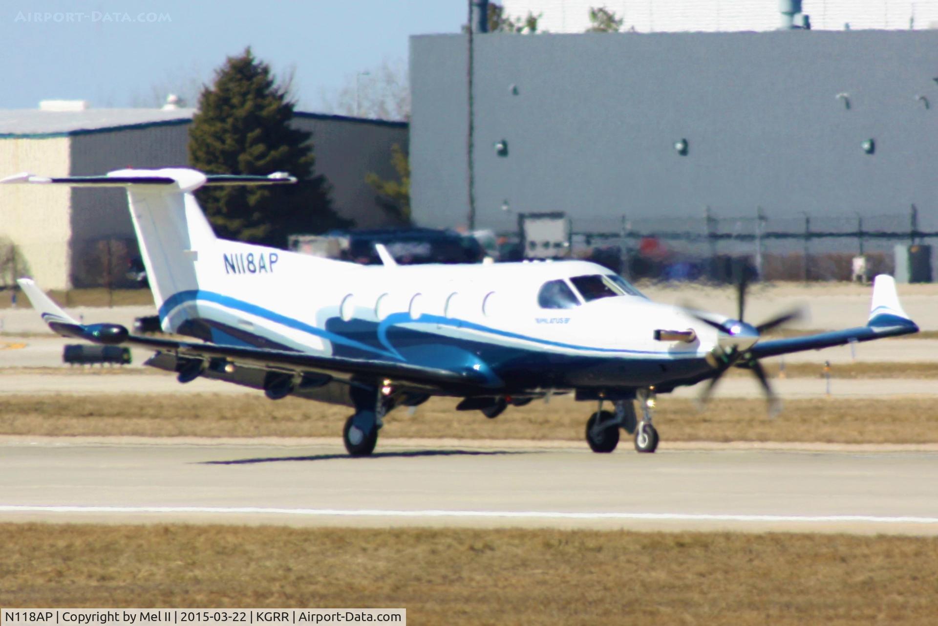 N118AP, 1997 Pilatus PC-12/45 C/N 175, Landing RWY 8R