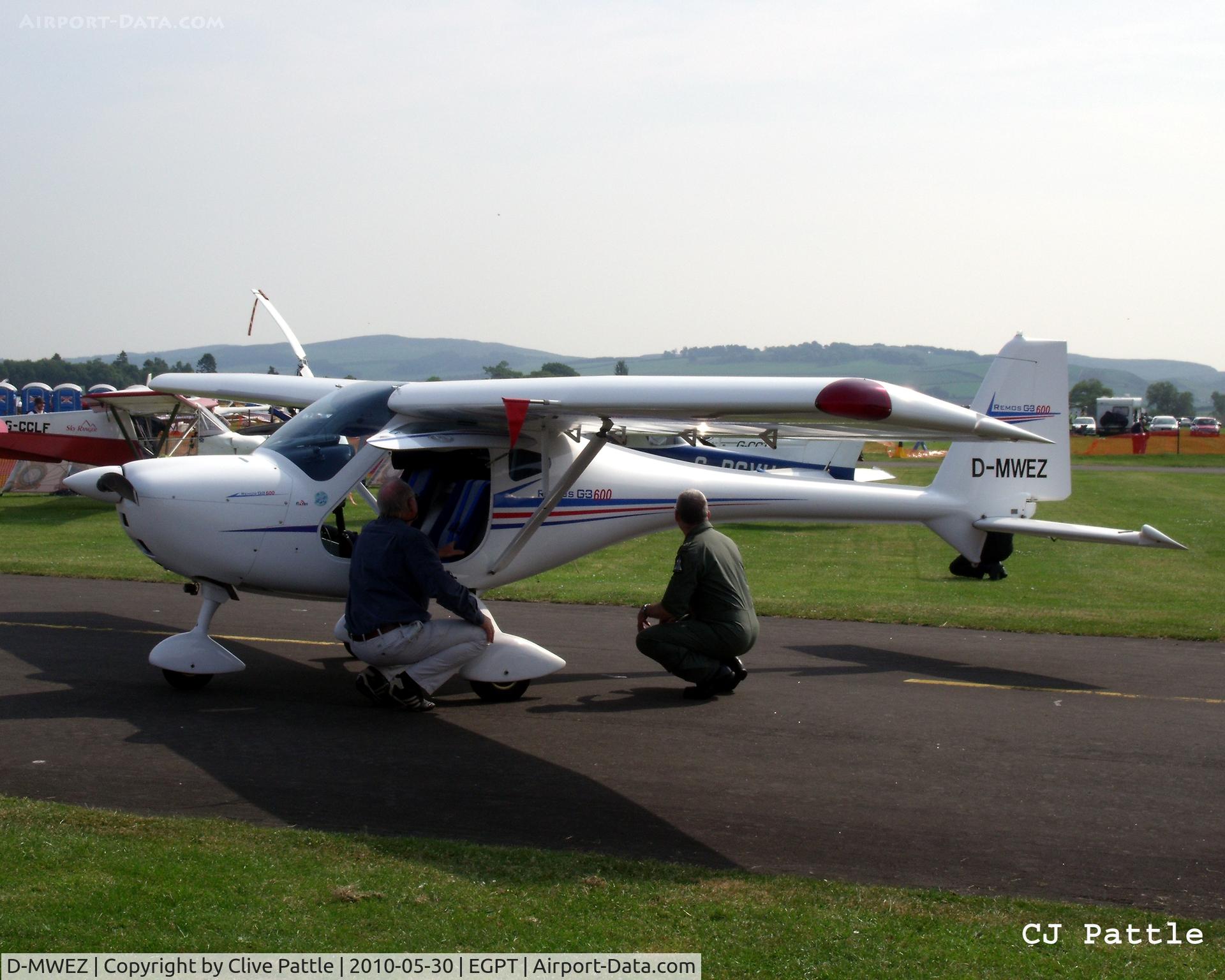D-MWEZ, 2006 Remos G-3 Mirage C/N not known, On display in the static park during the Heart of Scotland Airshow held at Perth (Scone) airfield EGPT