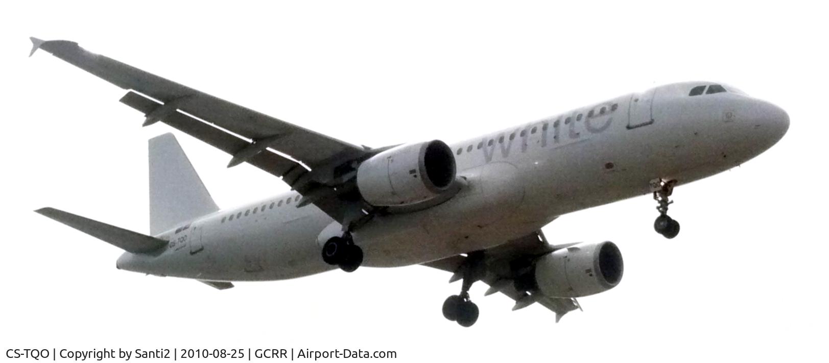 CS-TQO, 1995 Airbus A320-214 C/N 548, Landing at rwy 03.