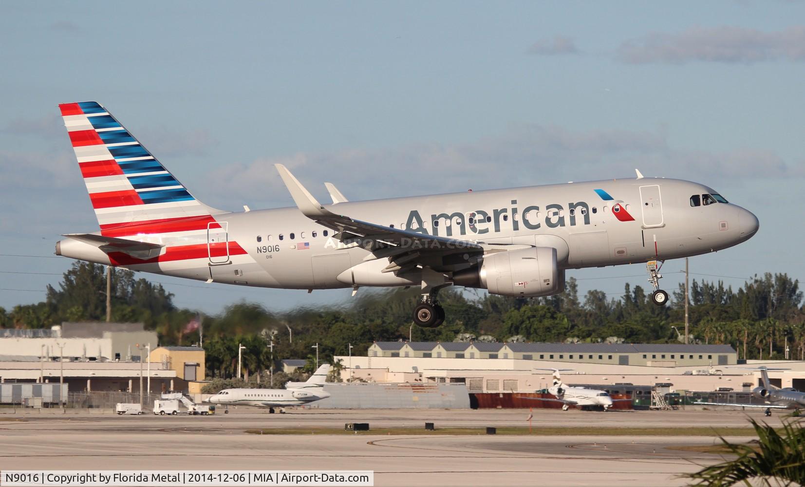 N9016, 2014 Airbus A319-115 C/N 6040, American