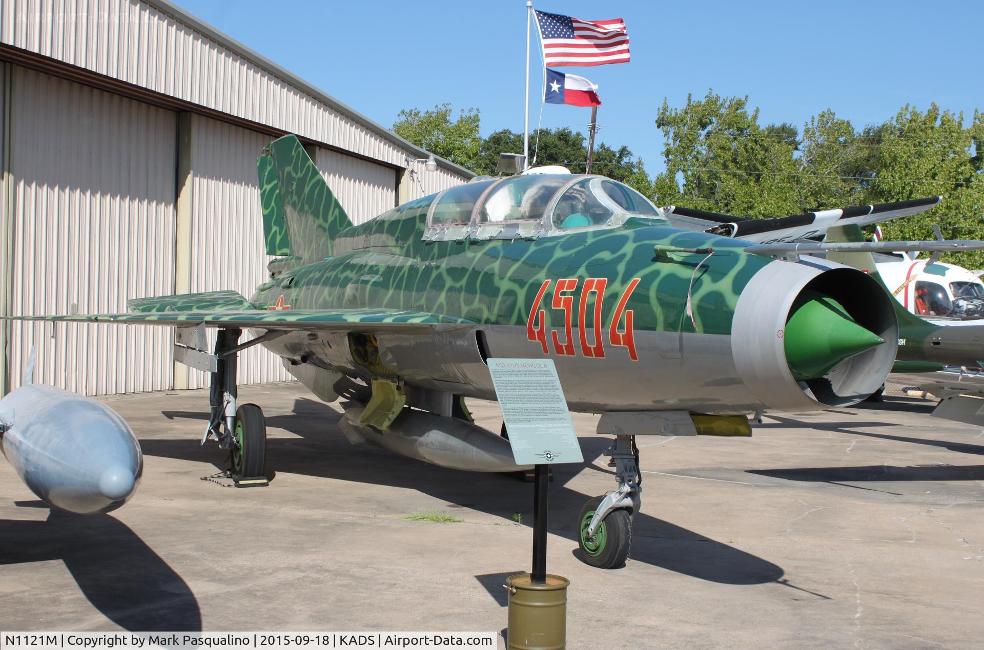 N1121M, Mikoyan-Gurevich MiG-21US C/N 4685145, MiG-21US