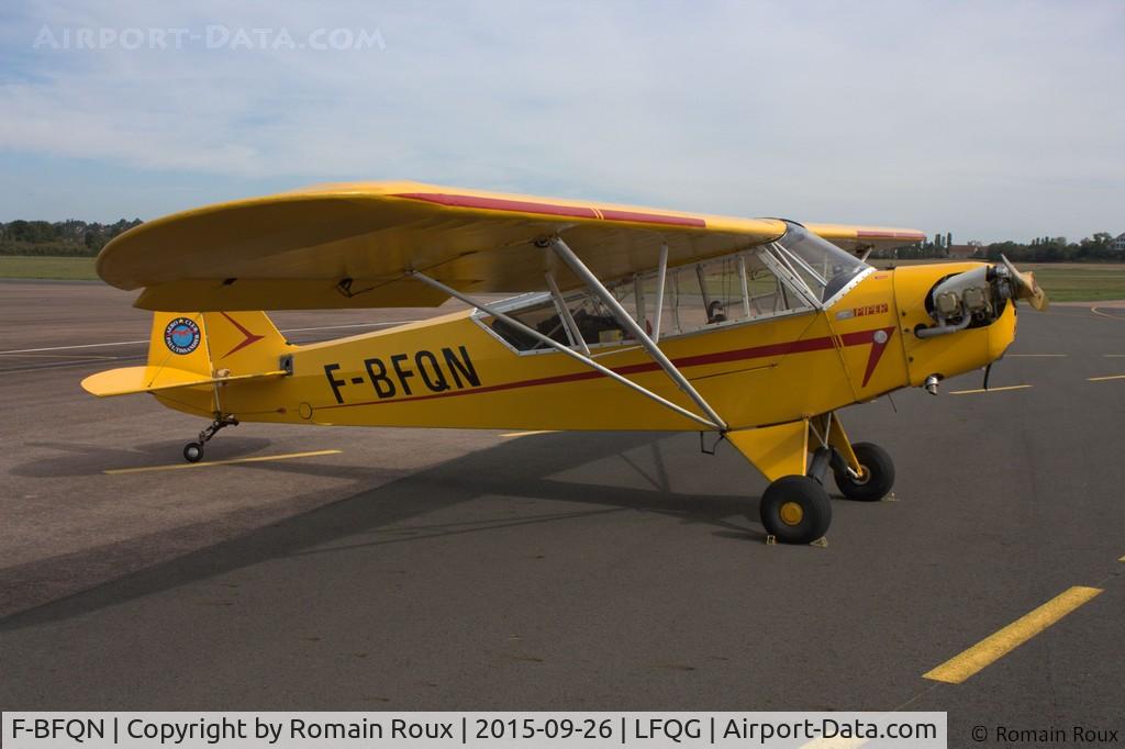 F-BFQN, Piper J3C-65 Cub Cub C/N 11725, Parked