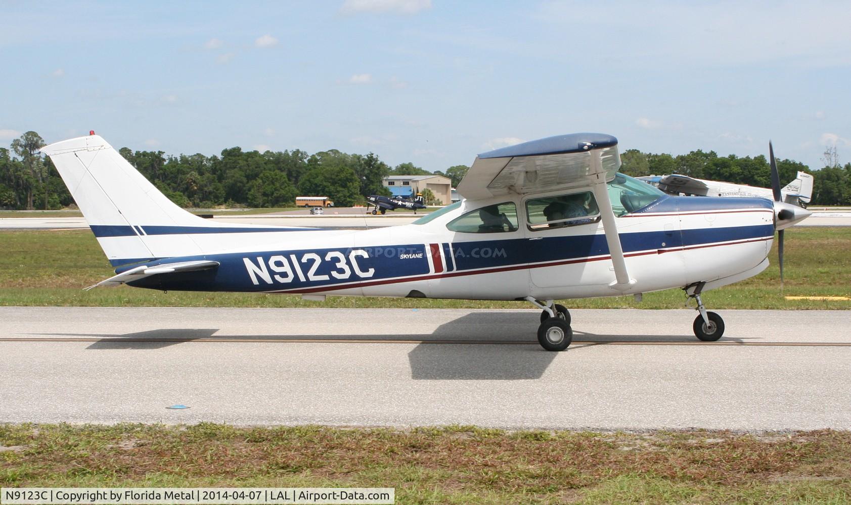 N9123C, 1978 Cessna R182 Skylane RG C/N R18200411, Cessna R182
