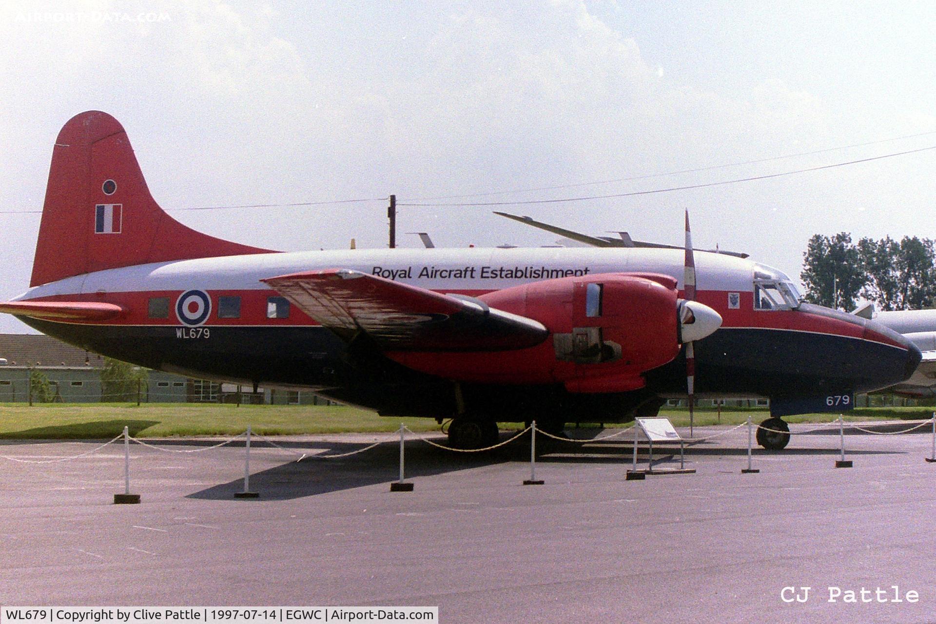 WL679, 1953 Vickers Varsity T.1 C/N Not found WL679, On external display at the aerospace museum RAF Cosford EGWC
