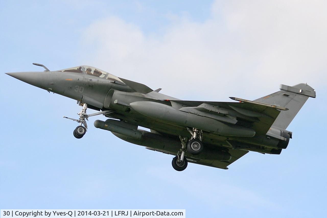 30, Dassault Rafale M C/N 30, Dassault Rafale M,  Short approach rwy 26, Landivisiau Naval Air Base ( LFRJ)