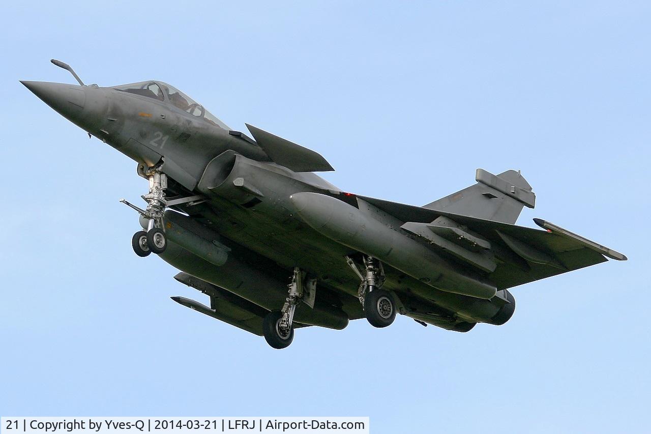 21, Dassault Rafale M C/N 21, Dassault Rafale M,  Short approach rwy 26, Landivisiau Naval Air Base ( LFRJ)