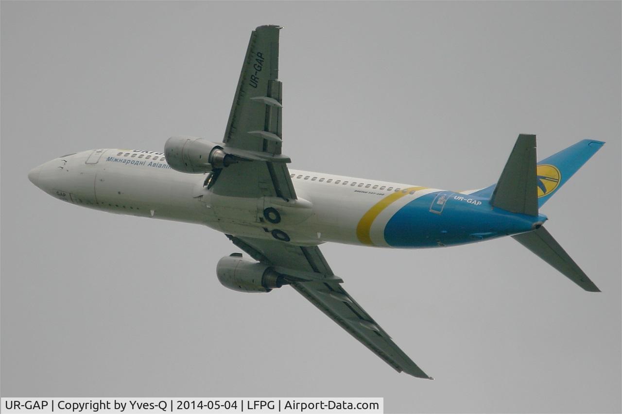 UR-GAP, 1993 Boeing 737-4Z9 C/N 27094, Boeing 737-4Z9, Take-off Rwy 27L, Roissy Charles De Gaulle Airport (LFPG-CDG)