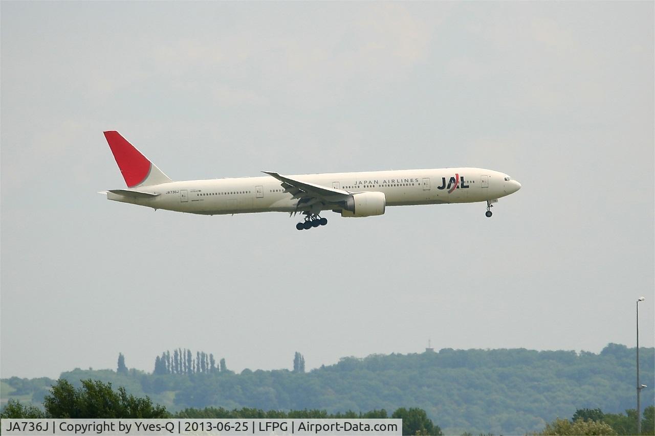 JA736J, 2006 Boeing 777-346/ER C/N 32435, Boeing 777-346 (ER), Short approach Rwy 26L, Roissy Charles De Gaulle Airport (LFPG-CDG)