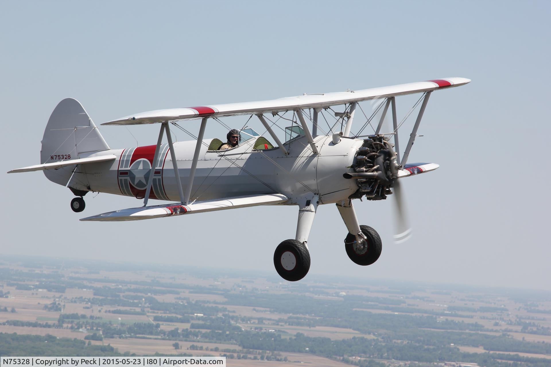 N75328, 1944 Boeing E75 C/N 75-5850, Formation over Noblesville, IN