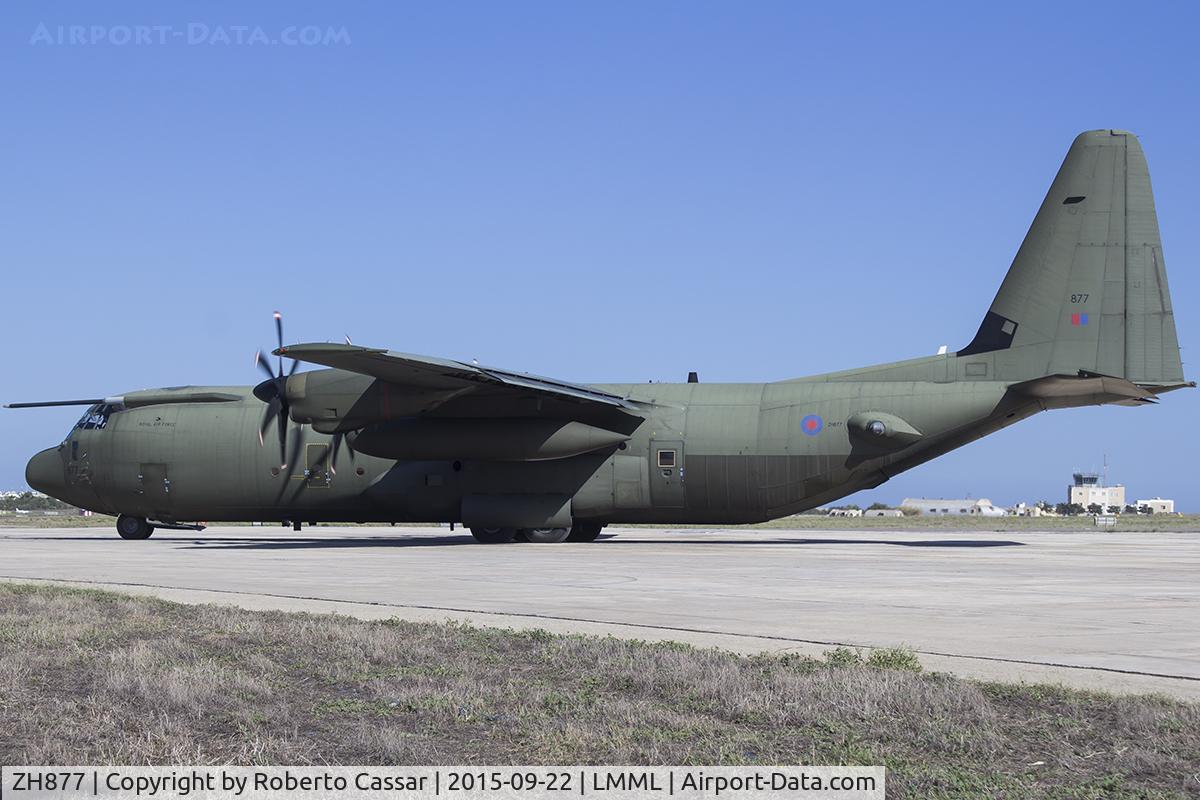 ZH877, 1998 Lockheed Martin C-130J-30 Hercules C.4 C/N 382-5461, Park 4