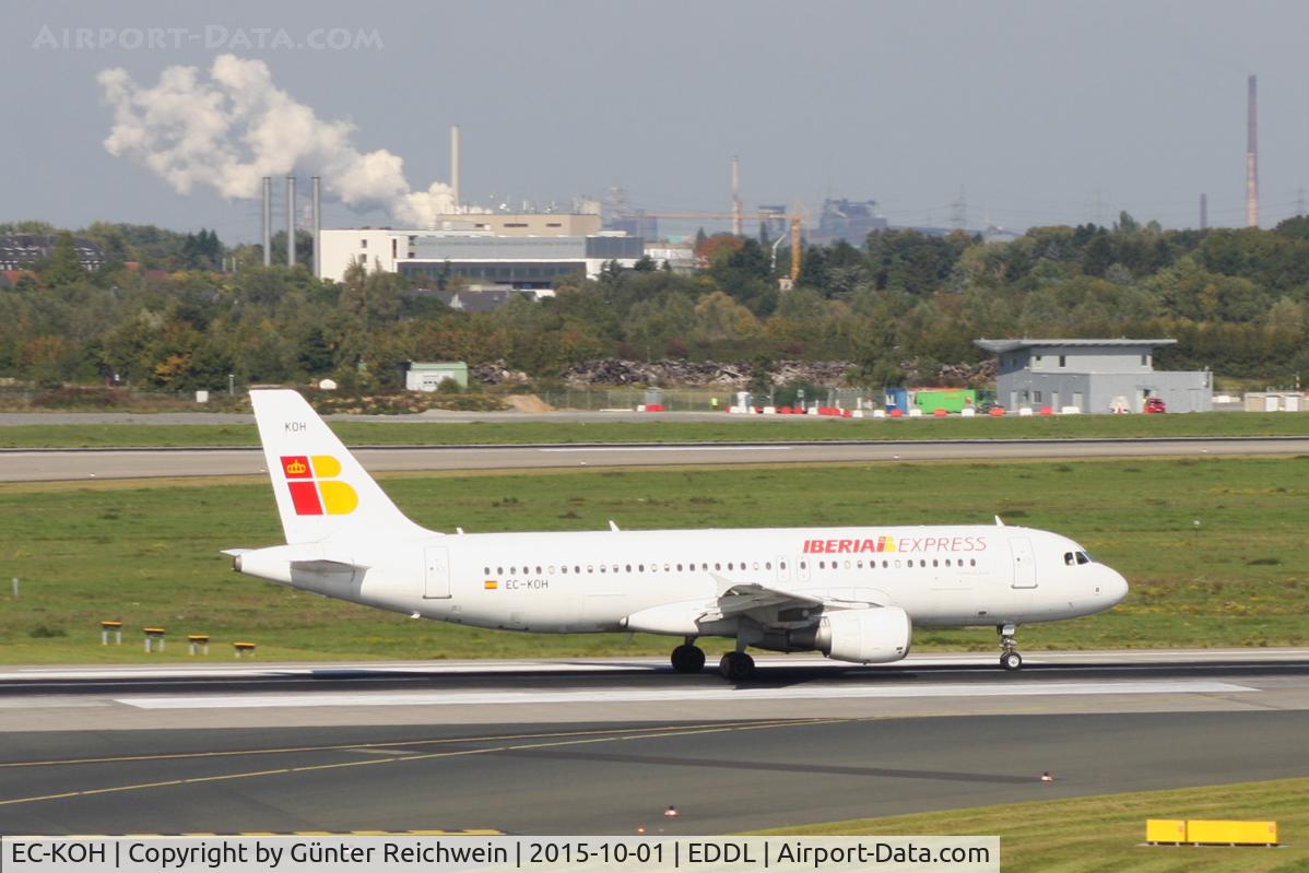 EC-KOH, 2004 Airbus A320-214 C/N 2248, Arriving