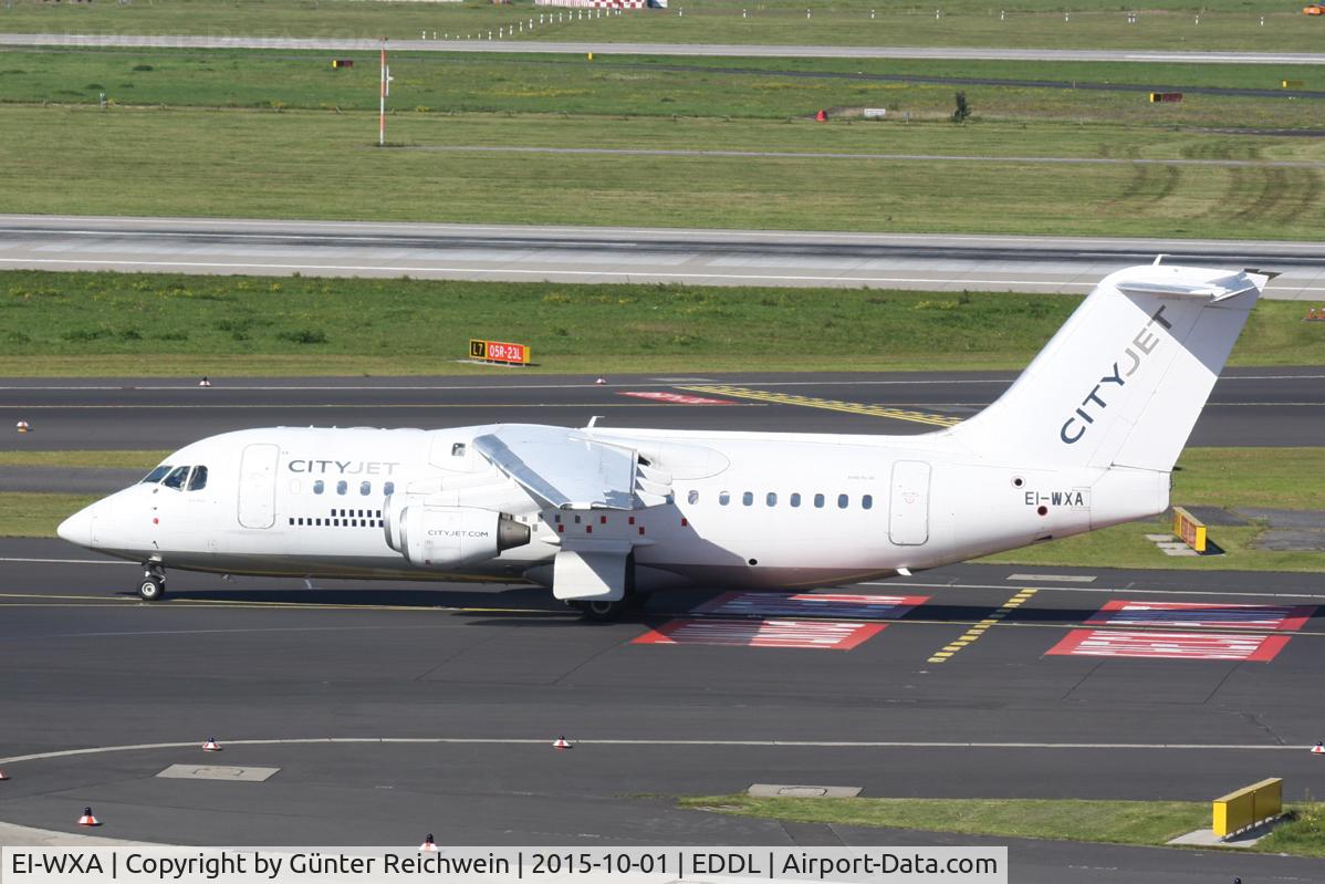 EI-WXA, 1997 British Aerospace Avro 146-RJ85A C/N E2310, Taxiing