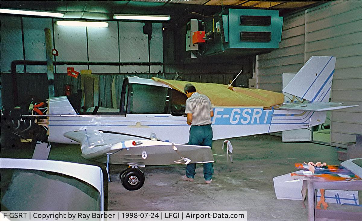 F-GSRT, Robin DR-400-180 Regent C/N 2399, Robin DR.400/180 Regent [2399] Dijon-Darois~F 24/07/1998. Under construction.